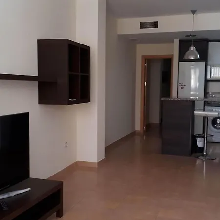 Apartment With 2 Bedrooms In - 100 M From The Fuengirola