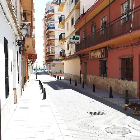 With 2 Bedrooms In - 100 M From The * Fuengirola